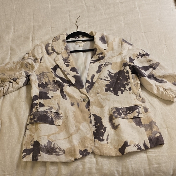 Coldwater Creek Abstract Pattern Blazer - Picture 9 of 14